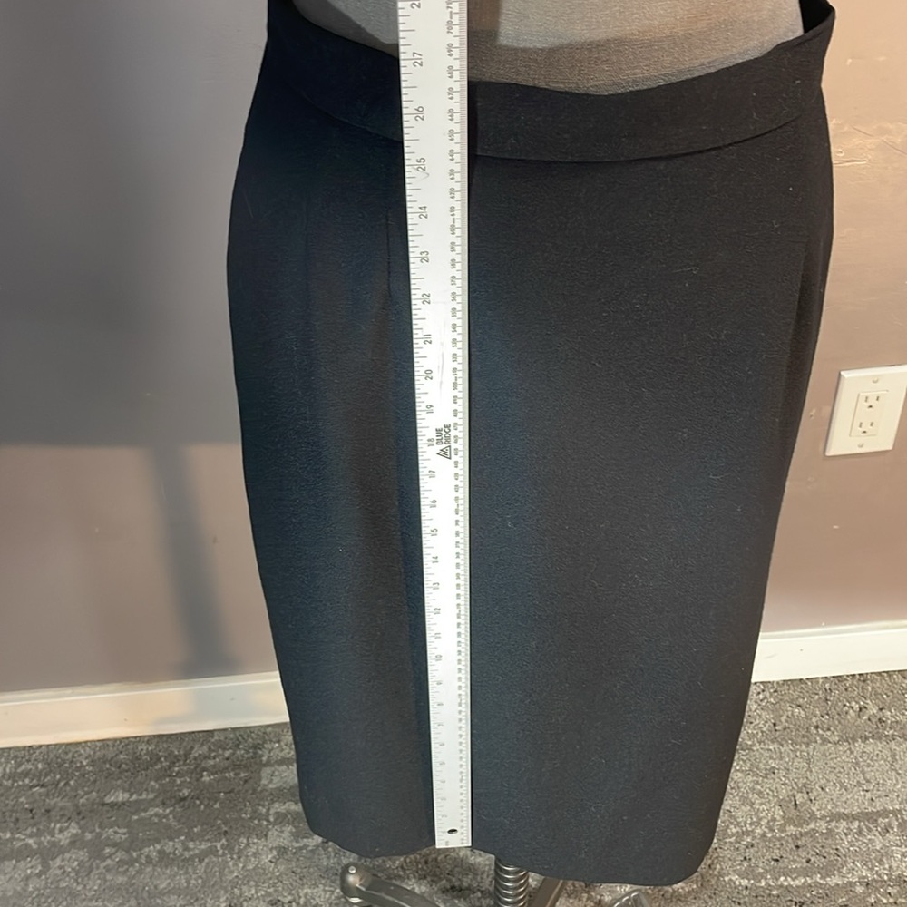 Pure Virgin wool black Womens suit size 12 MADE IN CANADA fully lined suit - Picture 15 of 17
